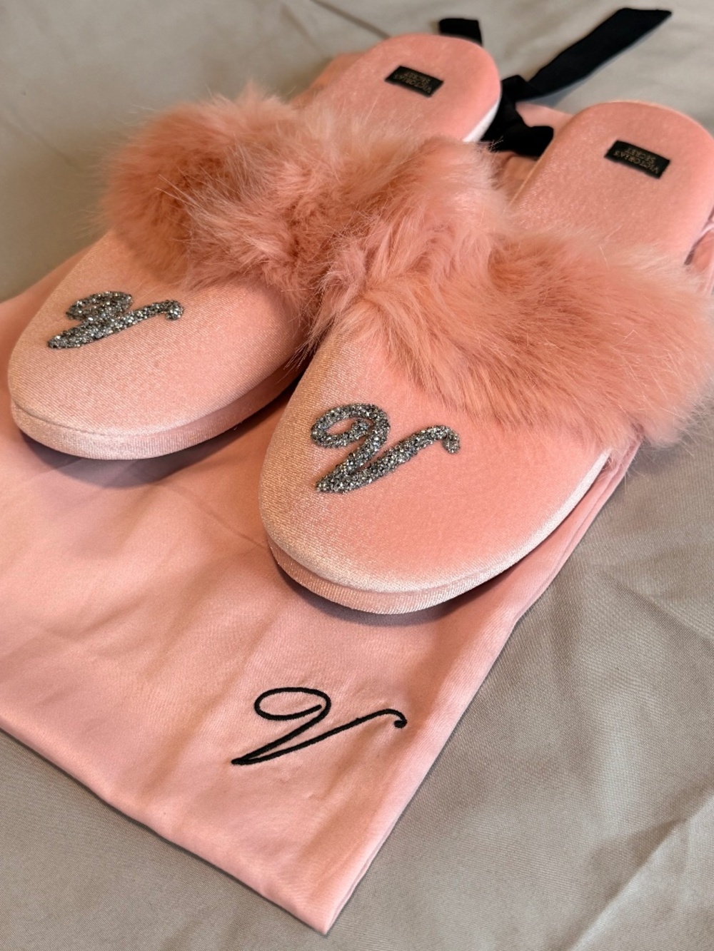 Victoria's Secret Pink Satin Faux Fur Slipper Slides With Satin Bag Size L